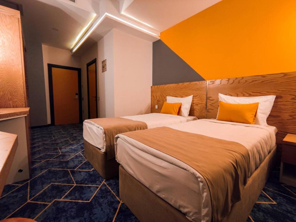 Porto Hotel Bakoe Buitenkant foto