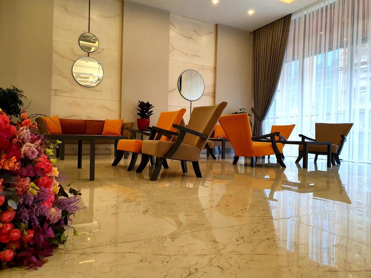 Porto Hotel Bakoe Buitenkant foto
