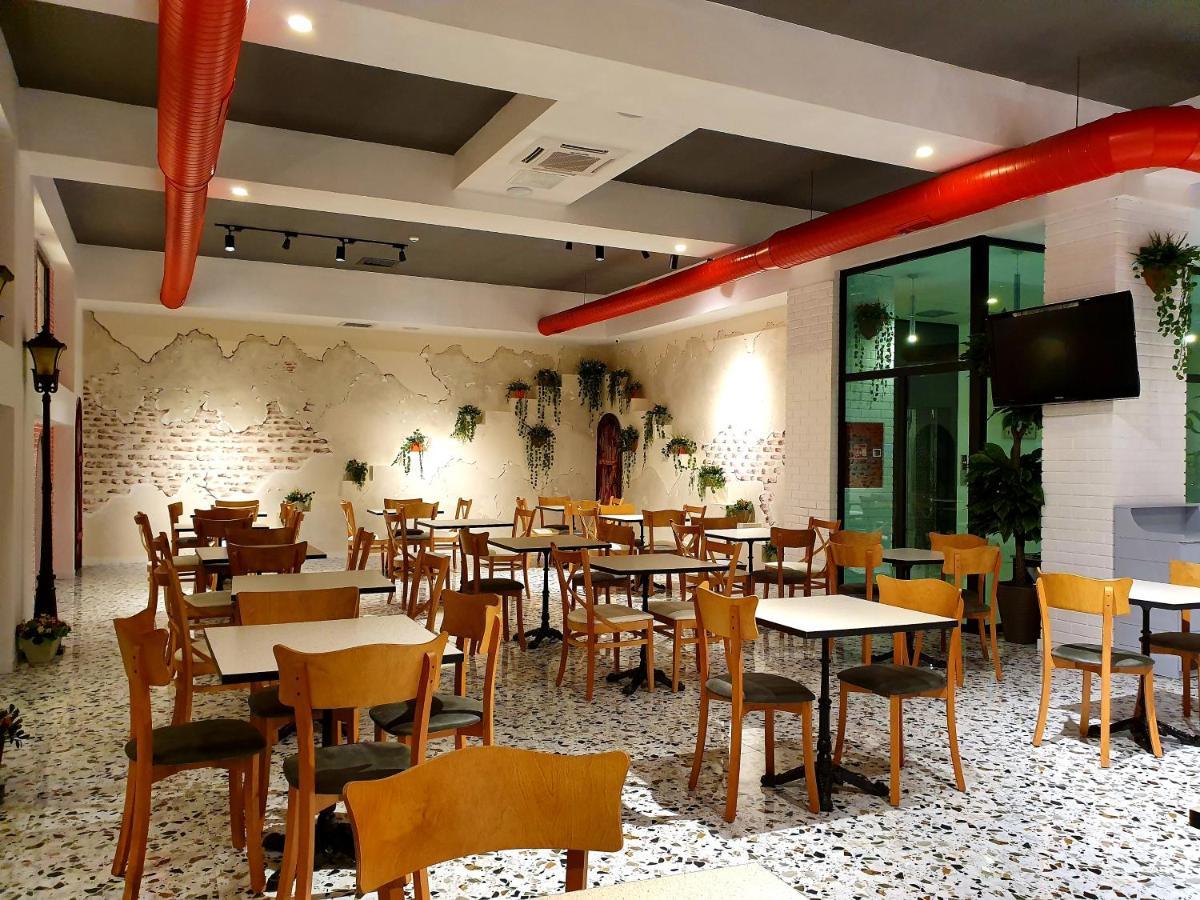 Porto Hotel Bakoe Buitenkant foto